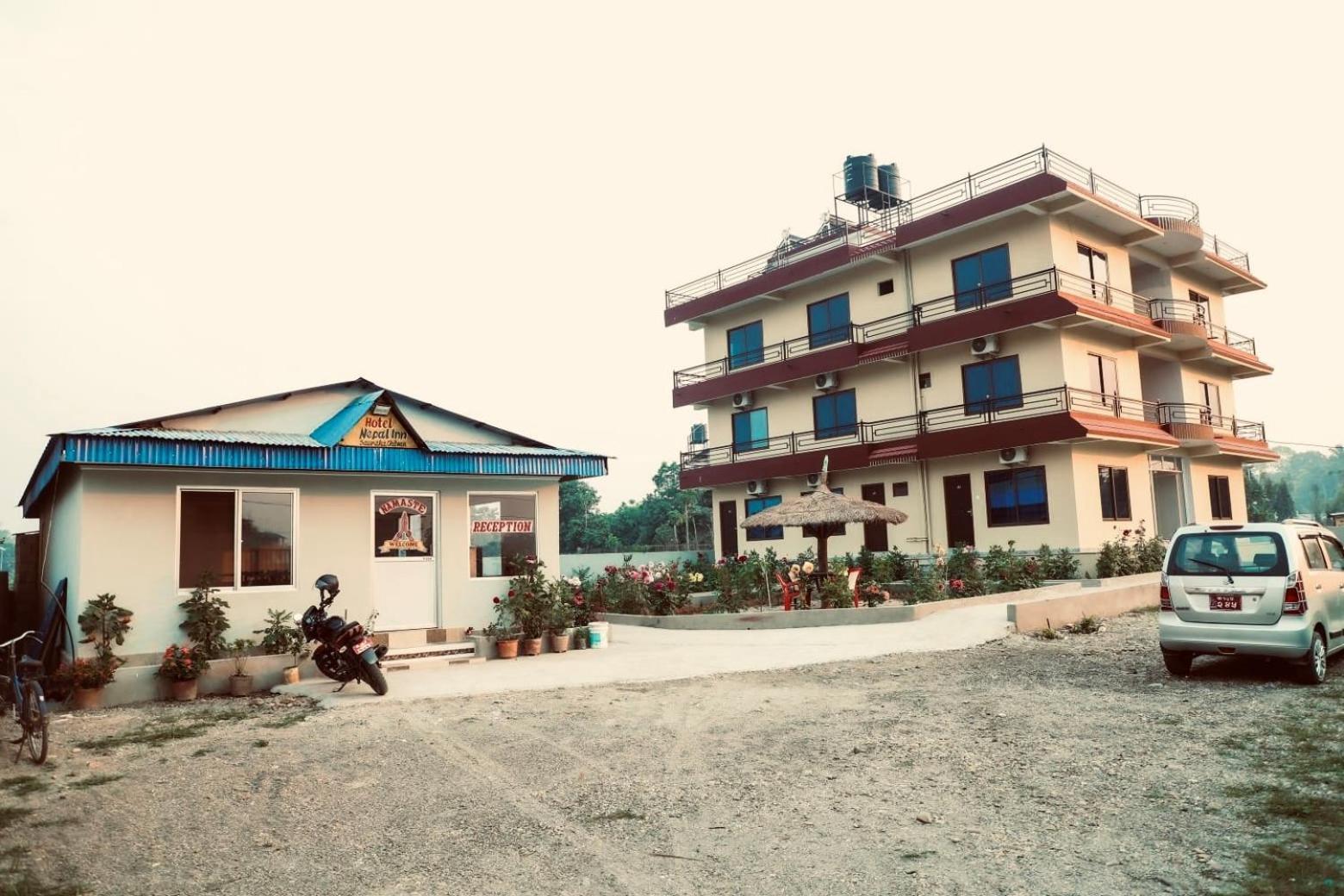 ホテル Typical Nepali Kitchen - No Pizza - No Pasta - No Problem !! ソーラハ エクステリア 写真